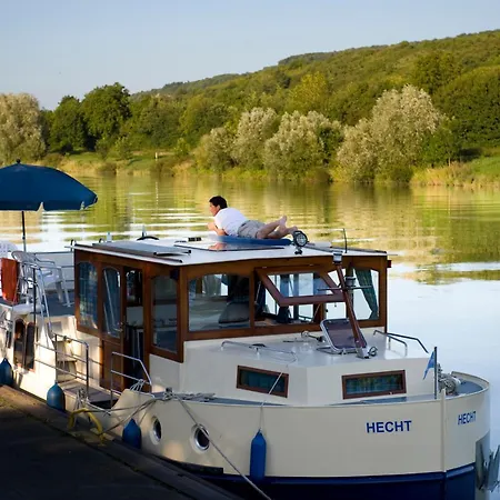 Πλωτό κατάλυμα Boats & Yachts At Zehdenick Marina By Kuhnle-tours *