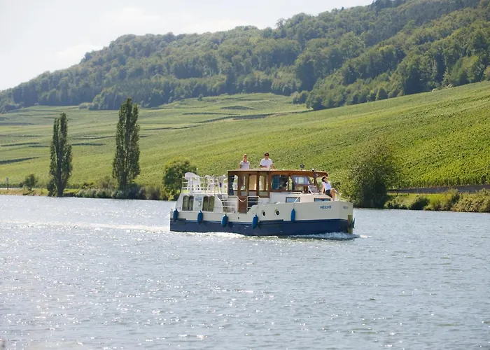 Boats & Yachts At Zehdenick Harbor By Kuhnle-tours *